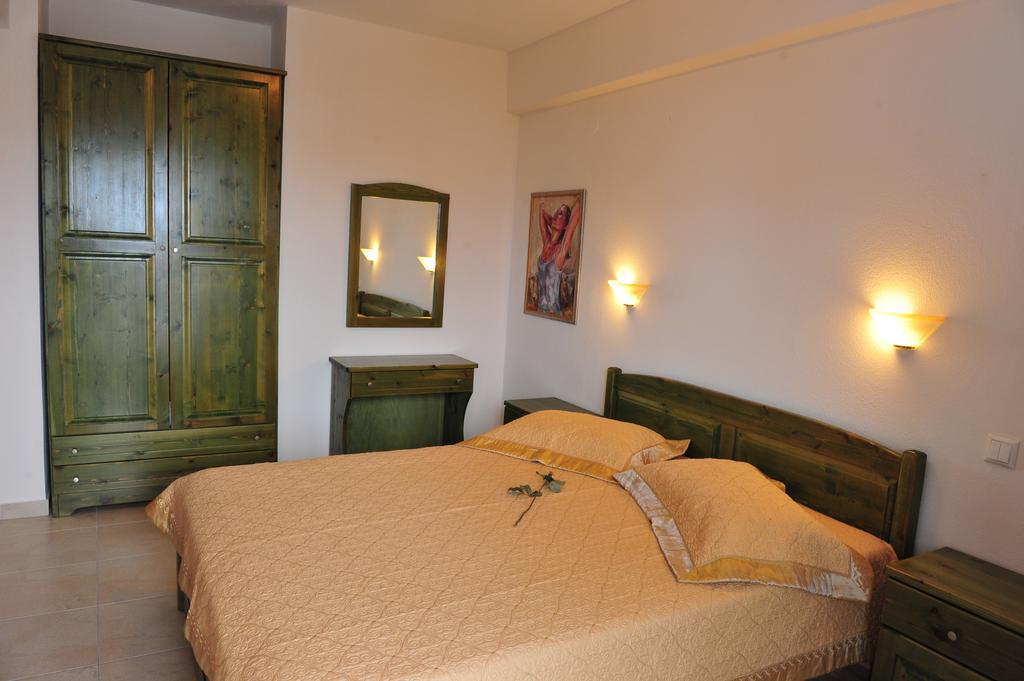 Apartamento Pansion Evi Ammoulianí Habitación foto